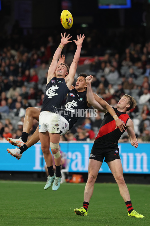 AFL 2025 Round 24 - Essendon v Carlton - A-61629322