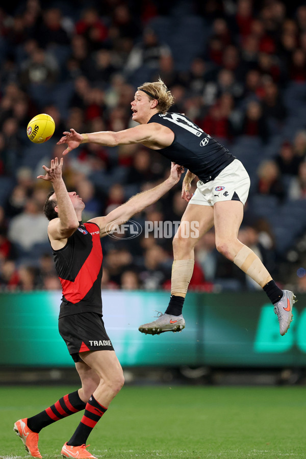 AFL 2025 Round 24 - Essendon v Carlton - A-61629339