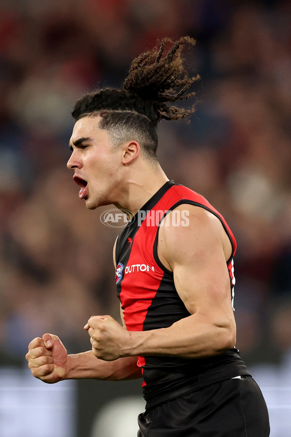AFL 2025 Round 24 - Essendon v Carlton - A-61629379