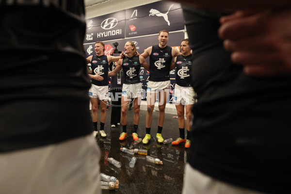 AFL 2025 Round 24 - Essendon v Carlton - A-61631465