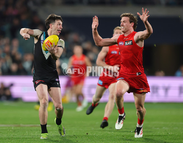 AFL 2025 Round 24 - Port Adelaide v Gold Coast - A-61652392