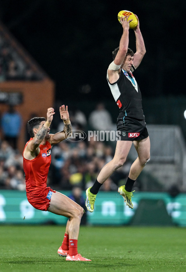 AFL 2025 Round 24 - Port Adelaide v Gold Coast - A-61655071