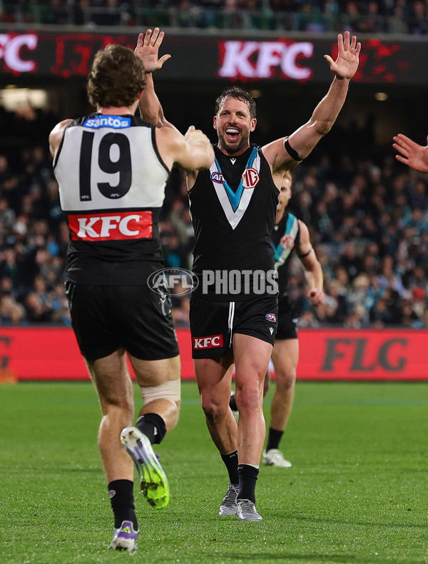 AFL 2025 Round 24 - Port Adelaide v Gold Coast - A-61655115
