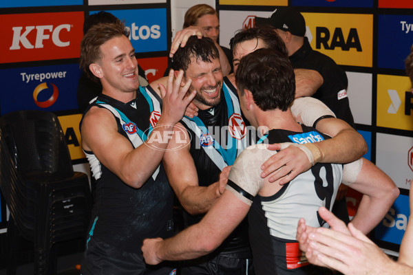 AFL 2025 Round 24 - Port Adelaide v Gold Coast - A-61657934