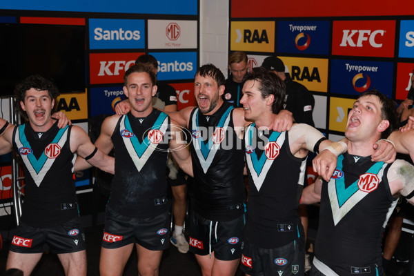 AFL 2025 Round 24 - Port Adelaide v Gold Coast - A-61660020