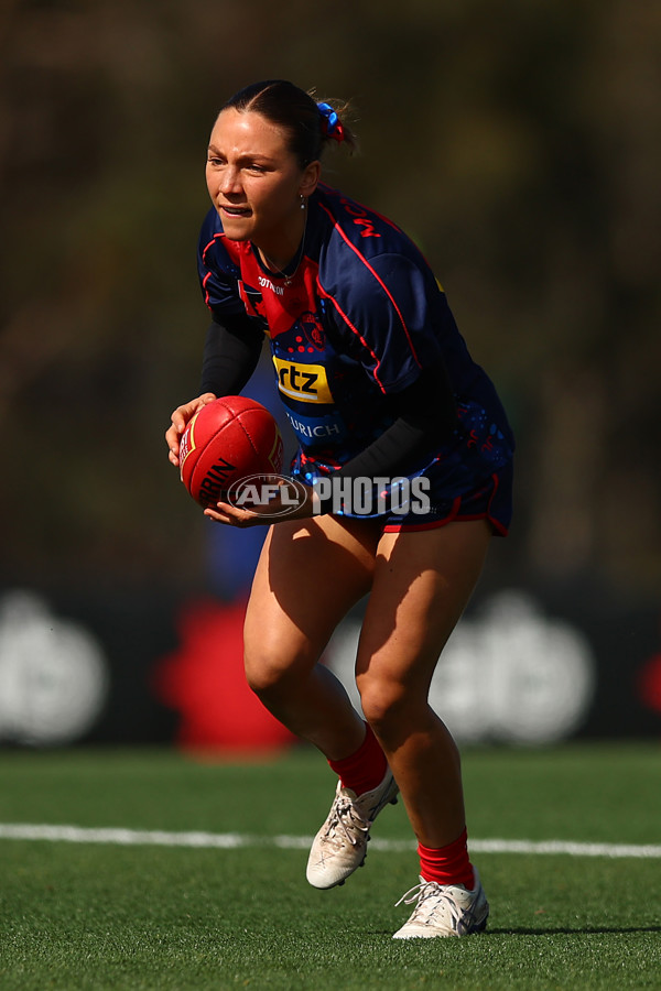 AFLW 2025 Round 02 - Melbourne v St Kilda - A-61665632