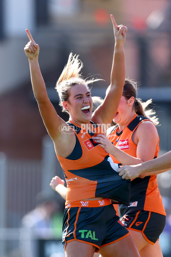 AFLW 2025 Round 02 - Collingwood v GWS - A-61670721