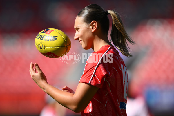 AFLW 2025 Round 02 - Gold Coast v Sydney - A-61670728