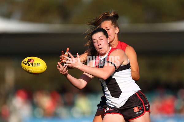 AFLW 2025 Round 02 - Melbourne v St Kilda - A-61680032