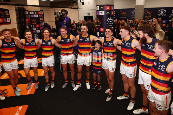 AFL 2025 Round 24 - North Melbourne v Adelaide - A-61680092