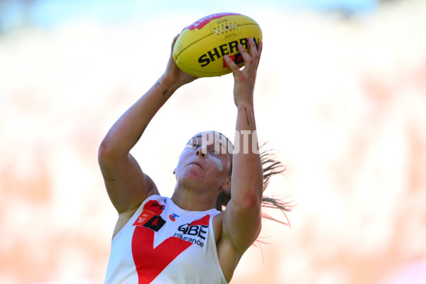 AFLW 2025 Round 02 - Gold Coast v Sydney - A-61681537
