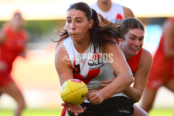 AFLW 2025 Round 02 - Gold Coast v Sydney - A-61682766