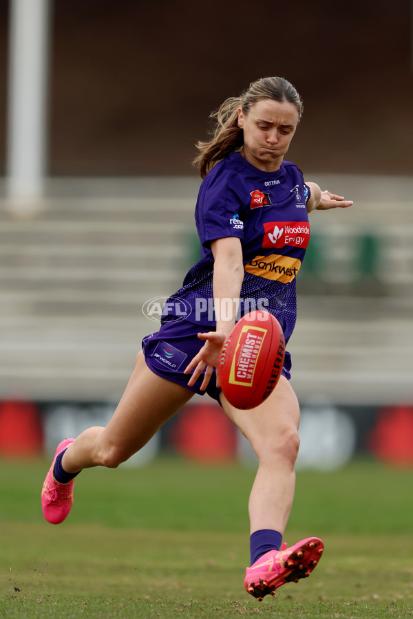 AFLW 2025 Round 02 - Fremantle v Brisbane - A-61684082