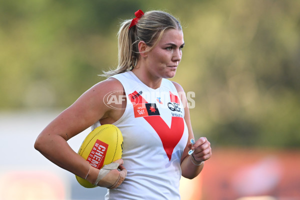 AFLW 2025 Round 02 - Gold Coast v Sydney - A-61685673