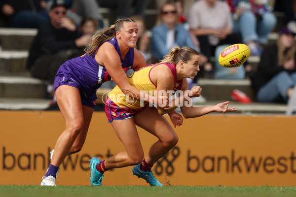 AFLW 2025 Round 02 - Fremantle v Brisbane - A-61688204