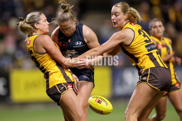 AFLW 2025 Round 02 - Hawthorn v Carlton - A-61694315