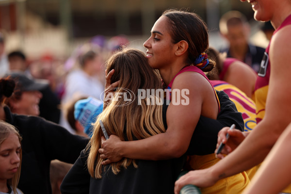 AFLW 2025 Round 02 - Fremantle v Brisbane - A-61695696