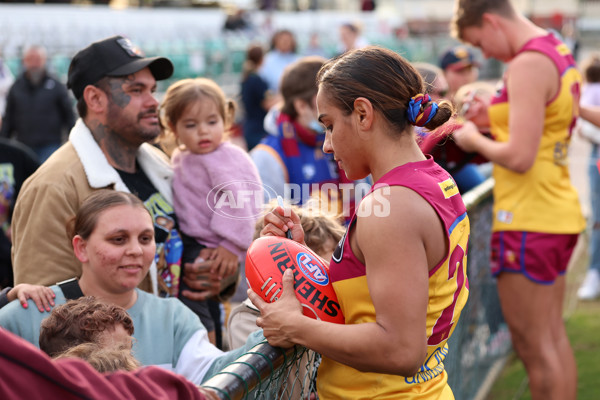 AFLW 2025 Round 02 - Fremantle v Brisbane - A-61695698