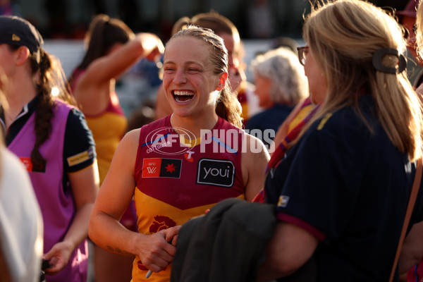 AFLW 2025 Round 02 - Fremantle v Brisbane - A-61695699