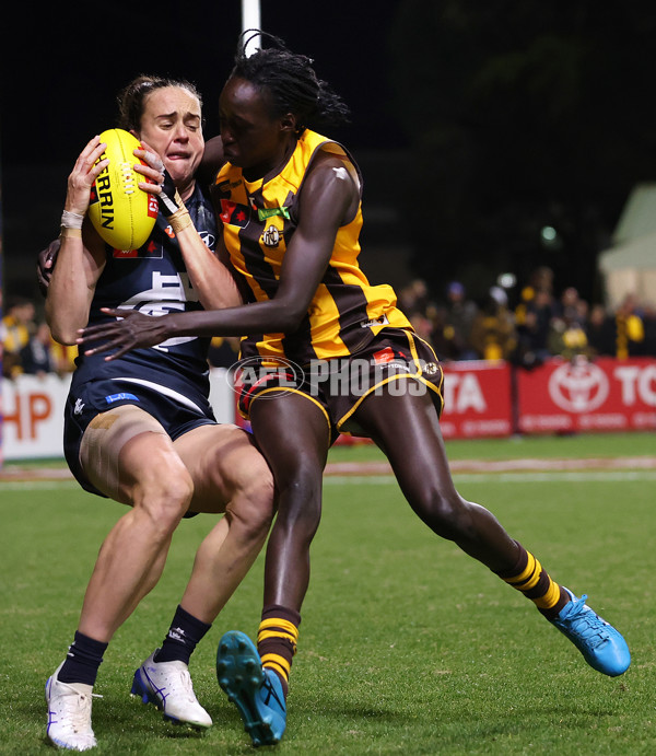 AFLW 2025 Round 02 - Hawthorn v Carlton - A-61698382