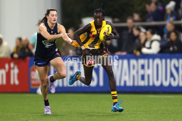 AFLW 2025 Round 02 - Hawthorn v Carlton - A-61701131