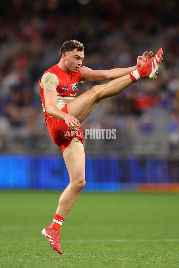 AFL 2025 Round 24 - West Coast v Sydney - A-61702692