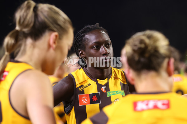 AFLW 2025 Round 02 - Hawthorn v Carlton - A-61707810