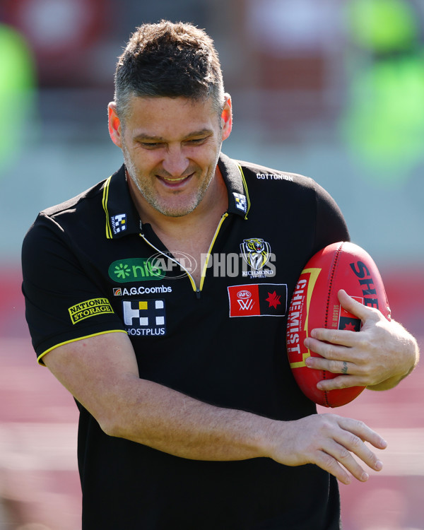 AFLW 2025 Round 02 - Richmond v Western Bulldogs - A-61710579