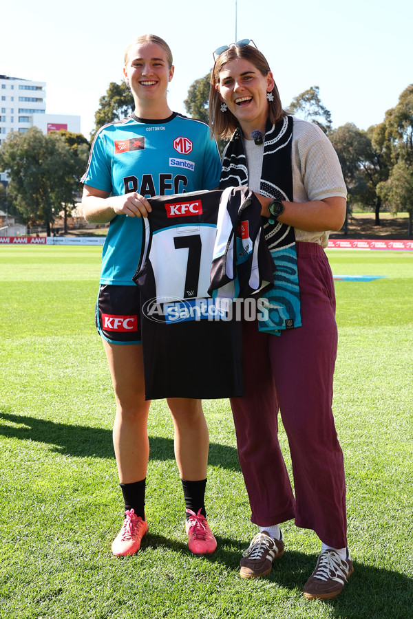 AFLW 2025 Round 02 - North Melbourne v Port Adelaide - A-61713249