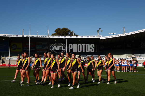 AFLW 2025 Round 02 - Richmond v Western Bulldogs - A-61726820