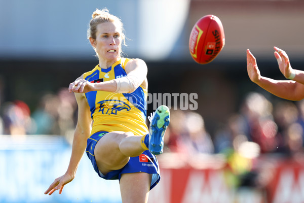 AFLW 2025 Round 02 - Essendon v West Coast - A-61733148