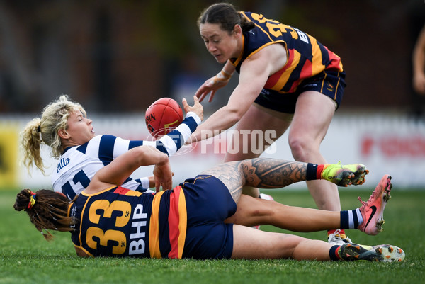 AFLW 2025 Round 02 - Adelaide v Geelong - A-61736020