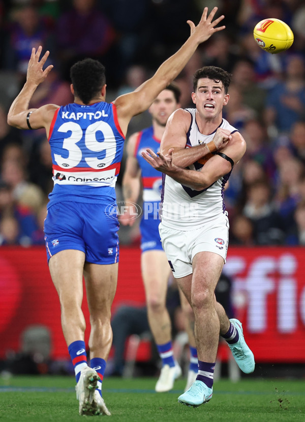AFL 2025 Round 24 - Western Bulldogs v Fremantle - A-61737028