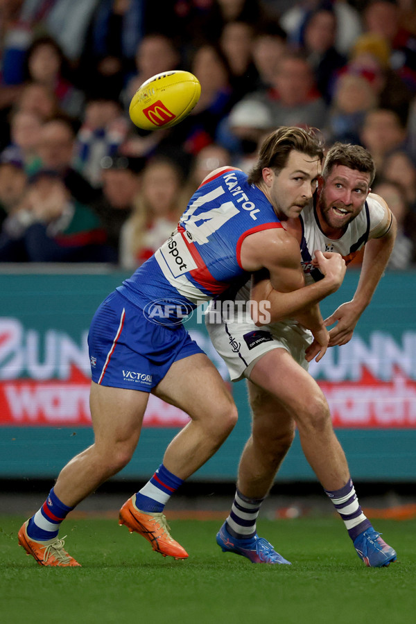 AFL 2025 Round 24 - Western Bulldogs v Fremantle - A-61737038