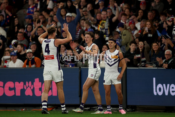 AFL 2025 Round 24 - Western Bulldogs v Fremantle - A-61739696
