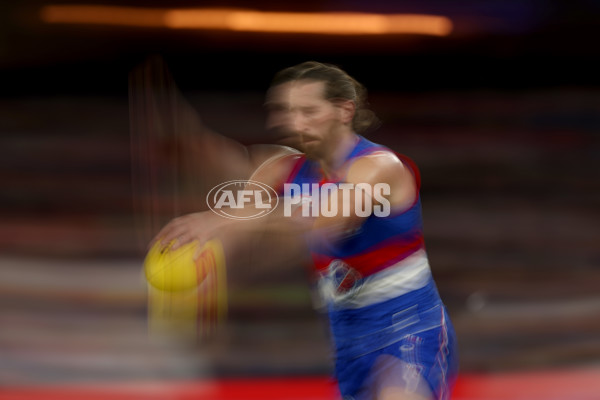 AFL 2025 Round 24 - Western Bulldogs v Fremantle - A-61739759