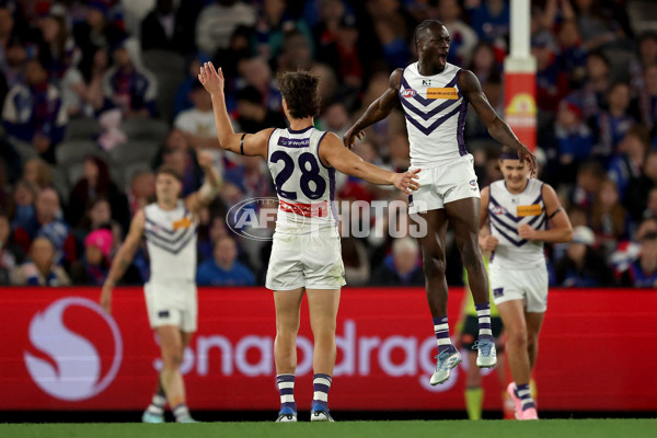 AFL 2025 Round 24 - Western Bulldogs v Fremantle - A-61743198