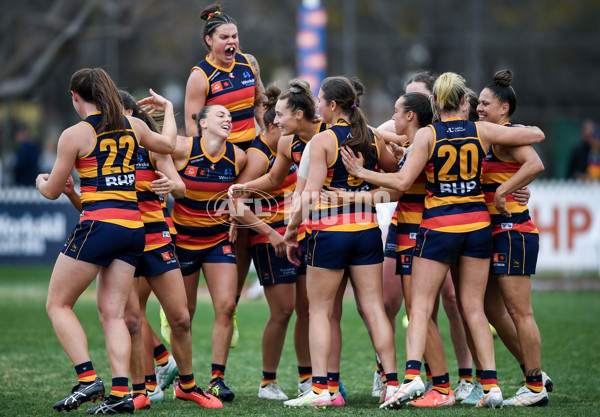 AFLW 2025 Round 02 - Adelaide v Geelong - A-61746251