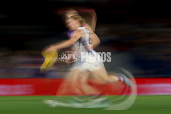 AFL 2025 Round 24 - Western Bulldogs v Fremantle - A-61746314