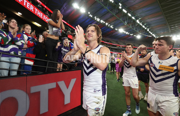 AFL 2025 Round 24 - Western Bulldogs v Fremantle - A-61750700
