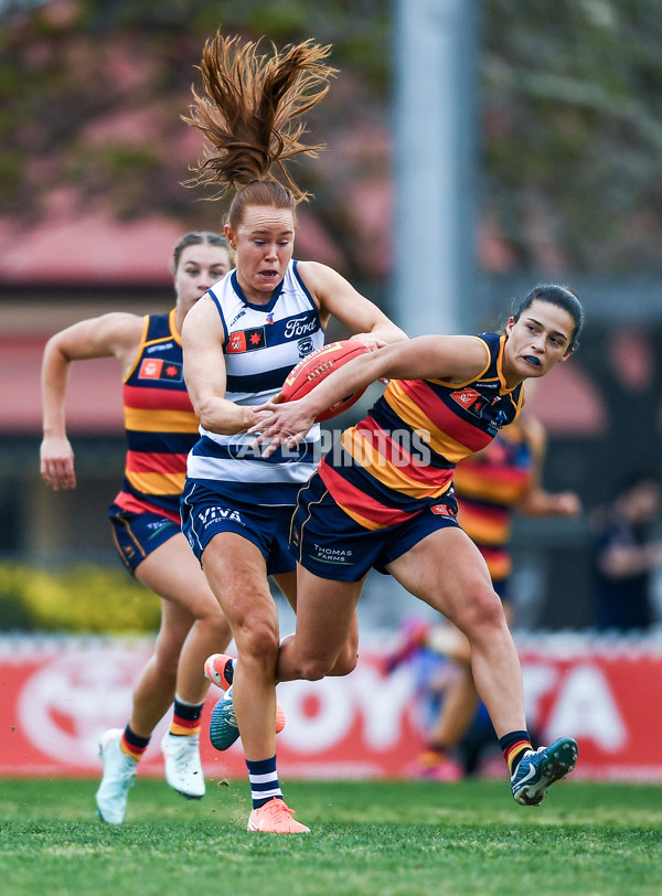 AFLW 2025 Round 02 - Adelaide v Geelong - A-61750731