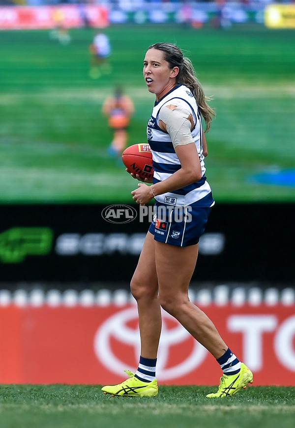 AFLW 2025 Round 02 - Adelaide v Geelong - A-61755906