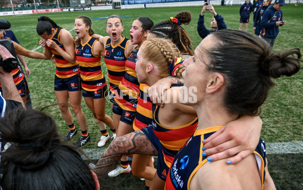 AFLW 2025 Round 02 - Adelaide v Geelong - A-61757469