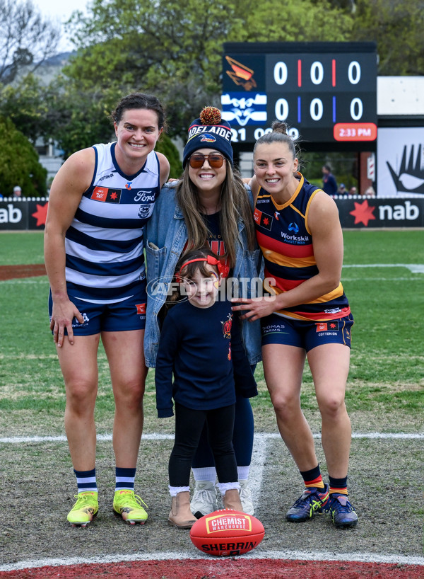 AFLW 2025 Round 02 - Adelaide v Geelong - A-61757525