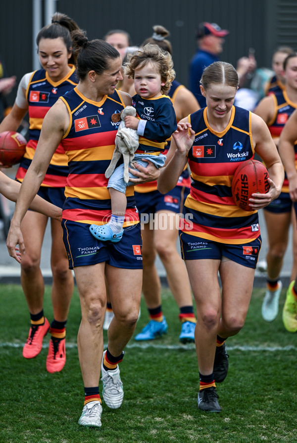AFLW 2025 Round 02 - Adelaide v Geelong - A-61758222