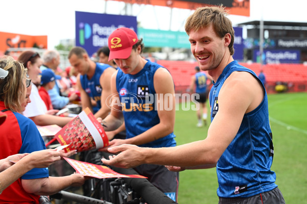 AFL 2025 Training - Gold Coast 260825 - A-61777294