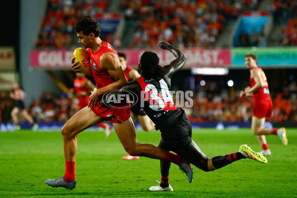 AFL 2025 Round 24 - Gold Coast v Essendon - A-61797582