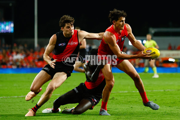 AFL 2025 Round 24 - Gold Coast v Essendon - A-61797583