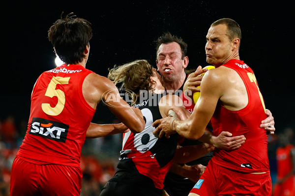 AFL 2025 Round 24 - Gold Coast v Essendon - A-61797612