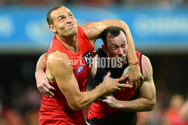 AFL 2025 Round 24 - Gold Coast v Essendon - A-61798292